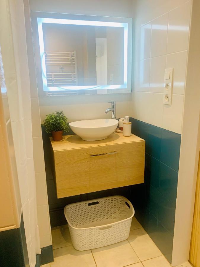 Thuir, Charmante Maison T2 Climatisee Exterior foto
